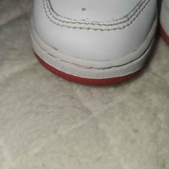 Nike Kids White and Pink Sneakers - Picture 9 of 12
